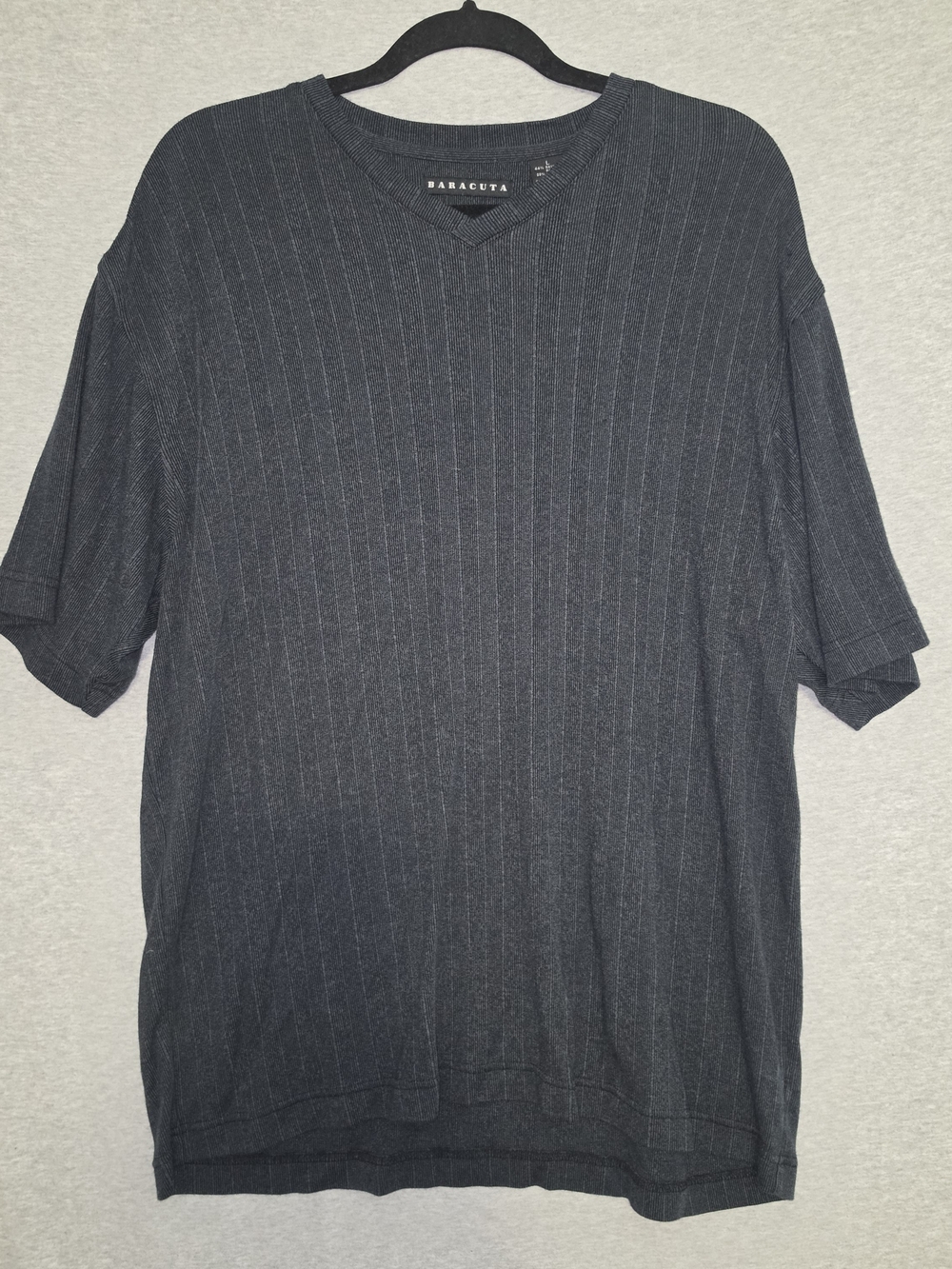 Baracuta Men's Dark Gray Pinstripe Short Sleeve V-Neck Tee